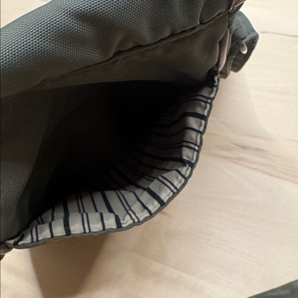 The North Face Olive Magnetic Closure Leather Trim Crossbody Bag - Picture 5 of 8